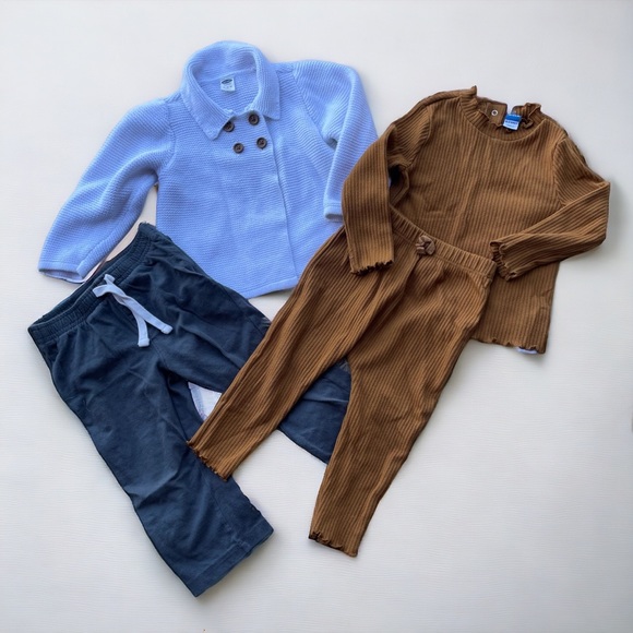 Bundle of Old Navy Girls Clothes - Size 2T (4 pieces total) - Picture 1 of 6